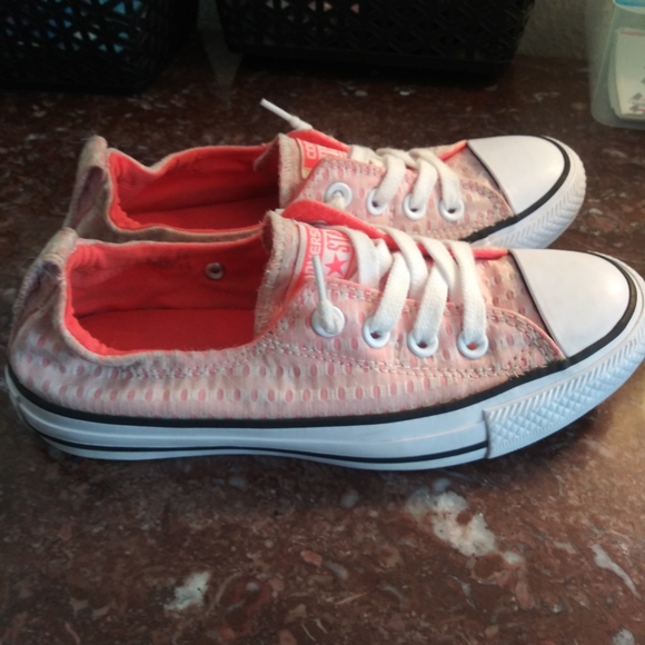 Women's Converse - Picture 3 of 8